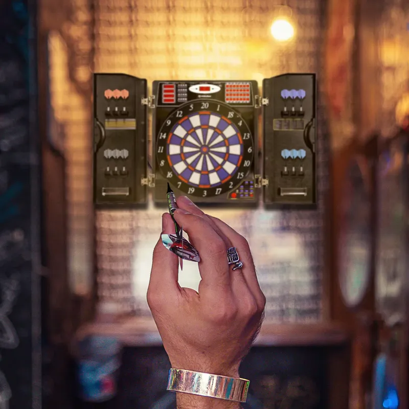 내구성 있는 플라스틱 안전 LED 전자식 양면 트레이닝 - Electronic Dartboard Cabinet 리뷰 및 가격